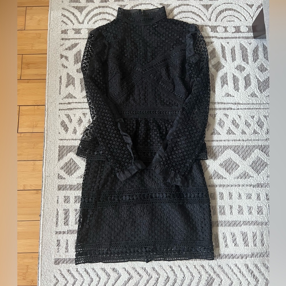 Beautiful dress from Bloomingdale’s Aqua line in Black, Size XS